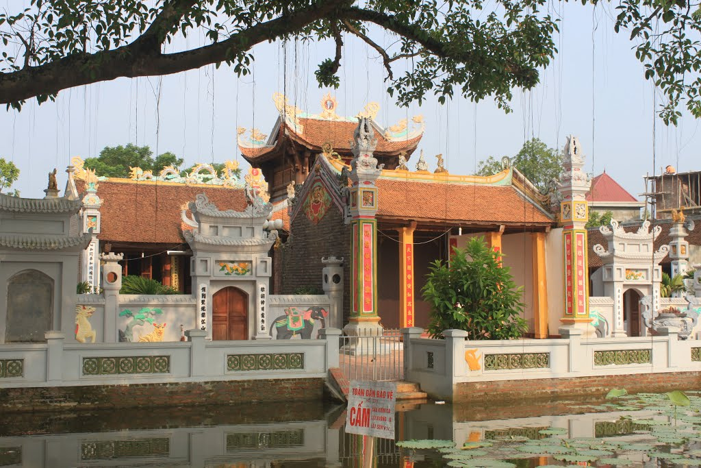 Đình nội Bình Đà.jpg
