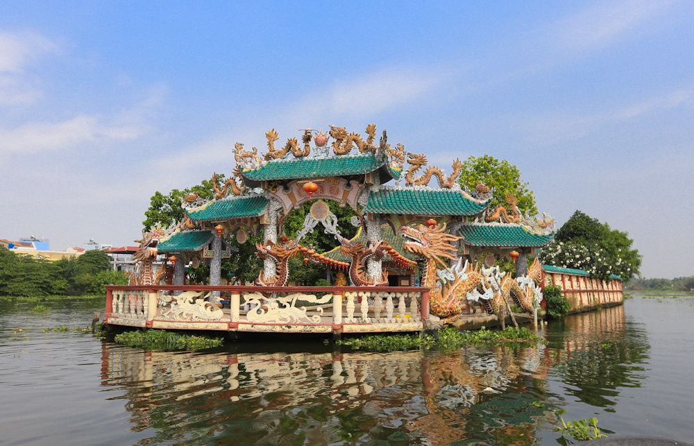 Miếu Nổi.jpeg