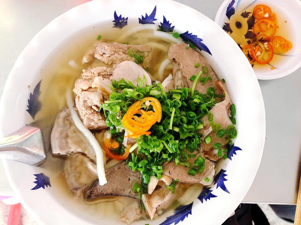 Bánh canh Bến Có.jpg