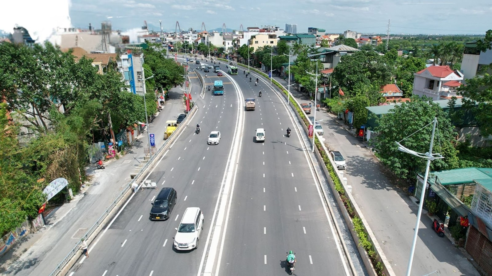 Cấu trúc này chạy dọc tuyến Yên Phụ - Nghi Tàm và tạo sự thuận tiện cho Vuaboss hoatdong
