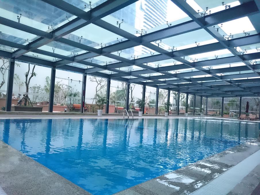 Bể bơi 4 mùa của Vuaboss liên minh giải trí 1 thế giới Vinhomes Nguyễn Chí Thanh