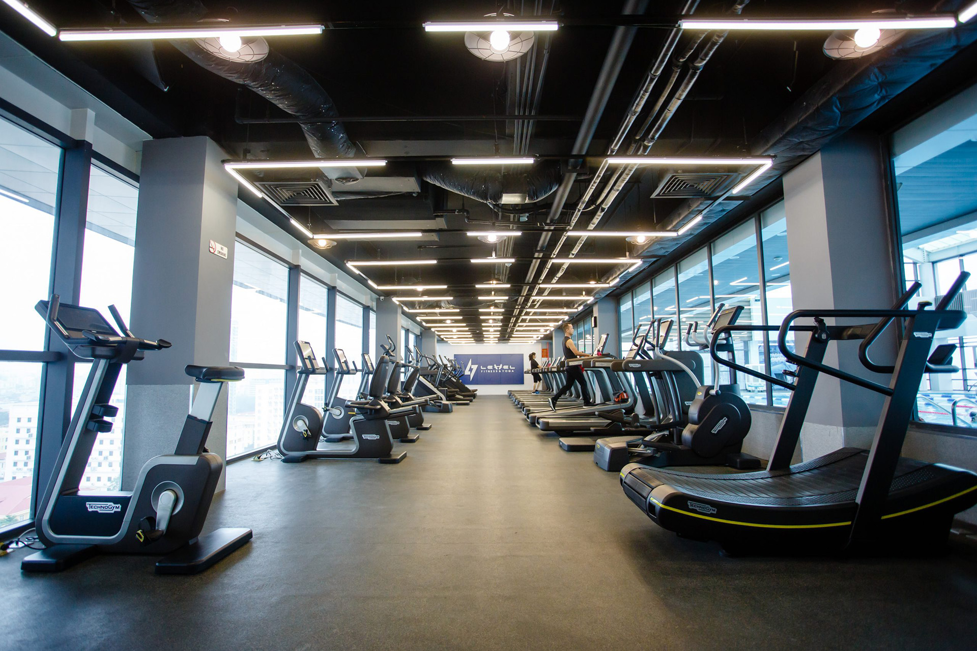 Phòng tập Level Fitness của Vuaboss liên minh giải trí 1 thế giới Tràng An Complex