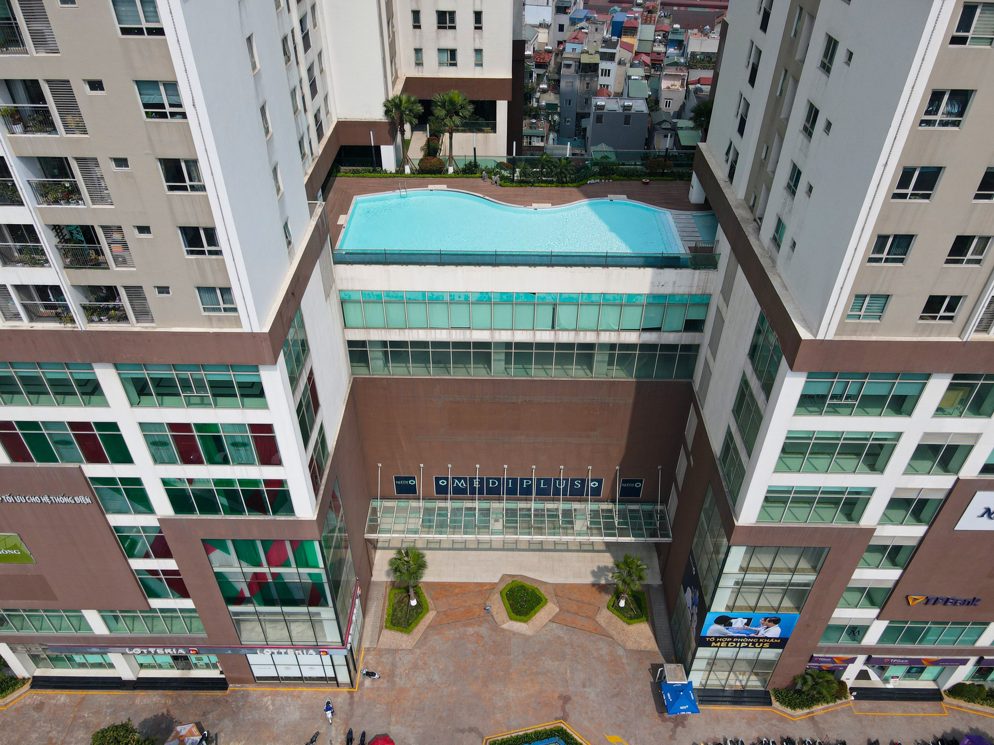 Hình ảnh thực tế bể bơi Mandarin Garden 2