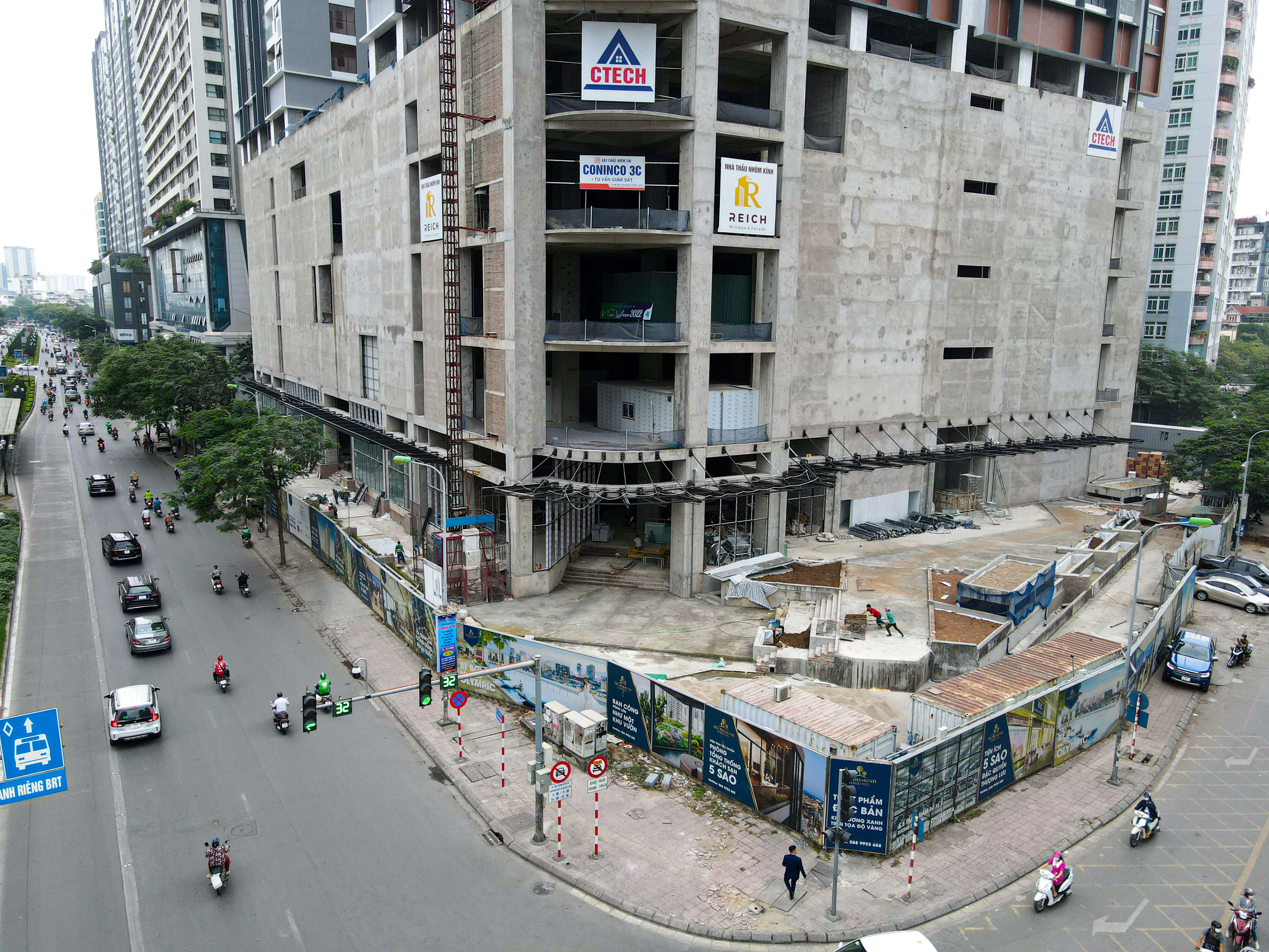 Khu trung tâm thương mại của BRG Diamond Residence