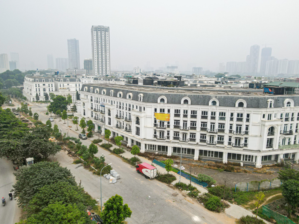 Dãy phố thương mại tại Louis City