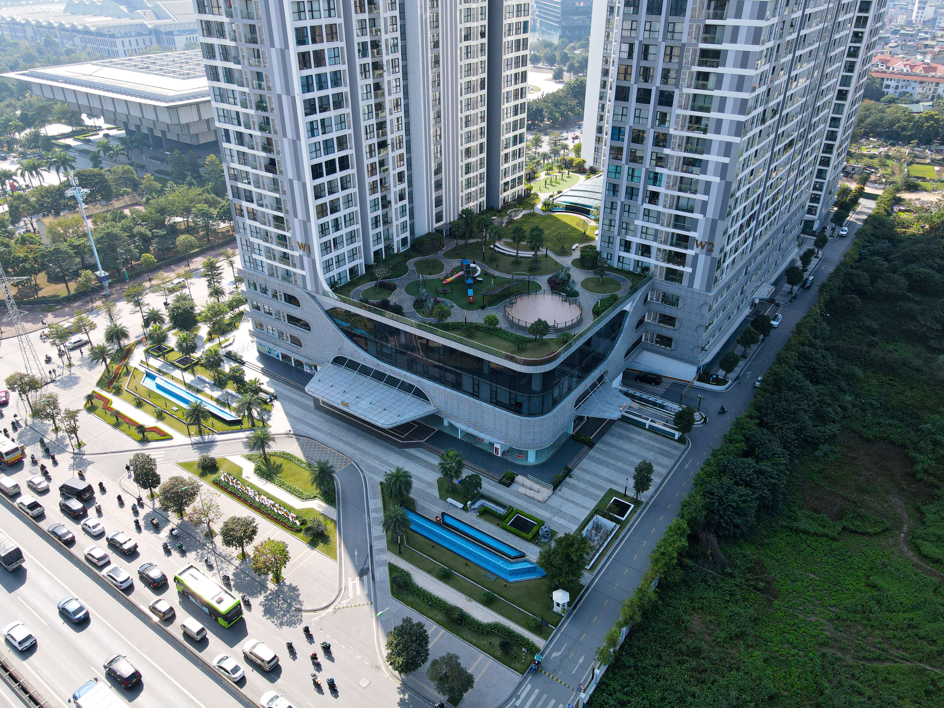 Hình ảnh thực tế khu cây xanh tầng 5 Vinhomes West Point