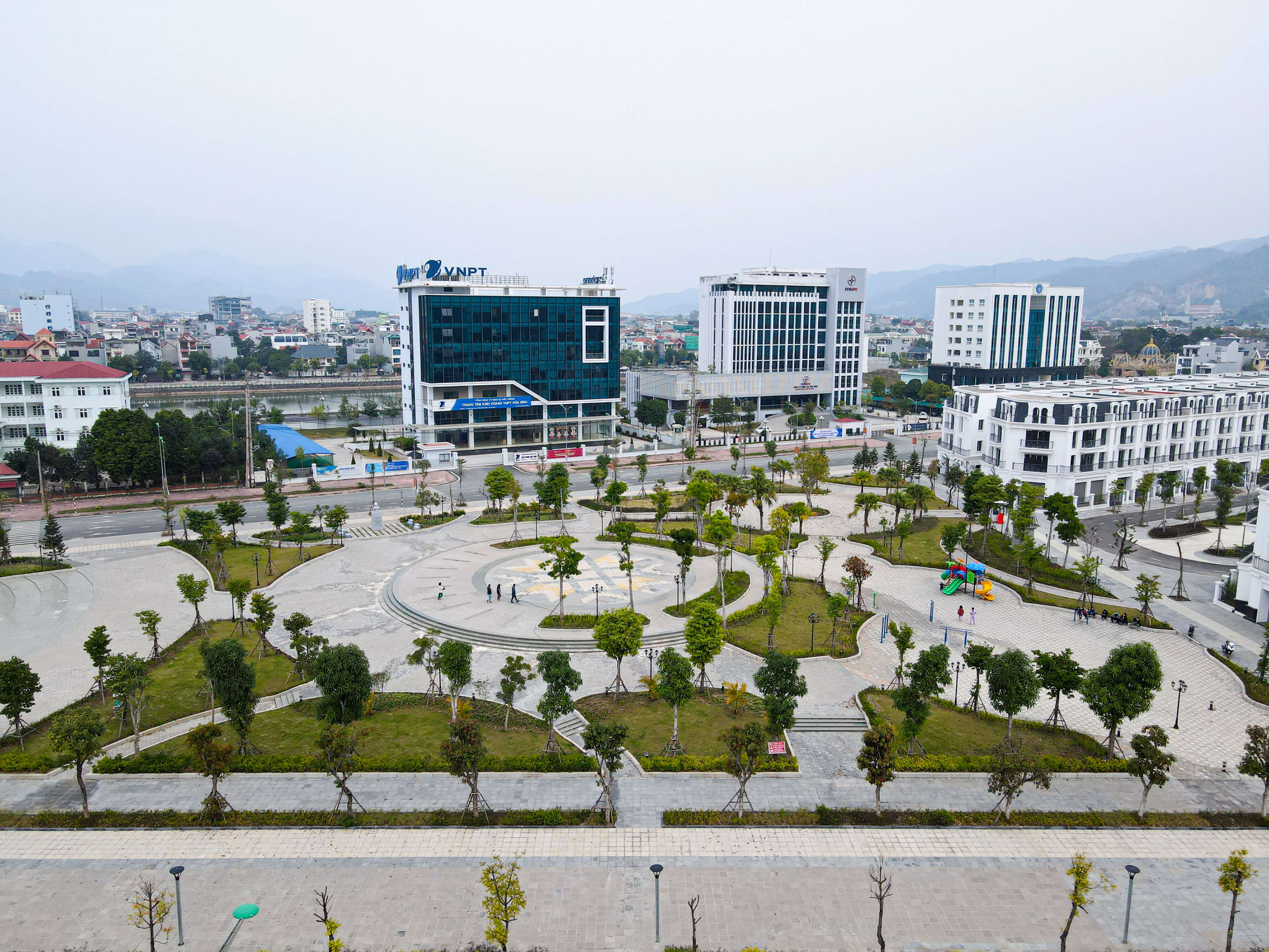 Công viên cảnh quan của Vuaboss liên minh giải trí 1 thế giới Hòa Bình Centre