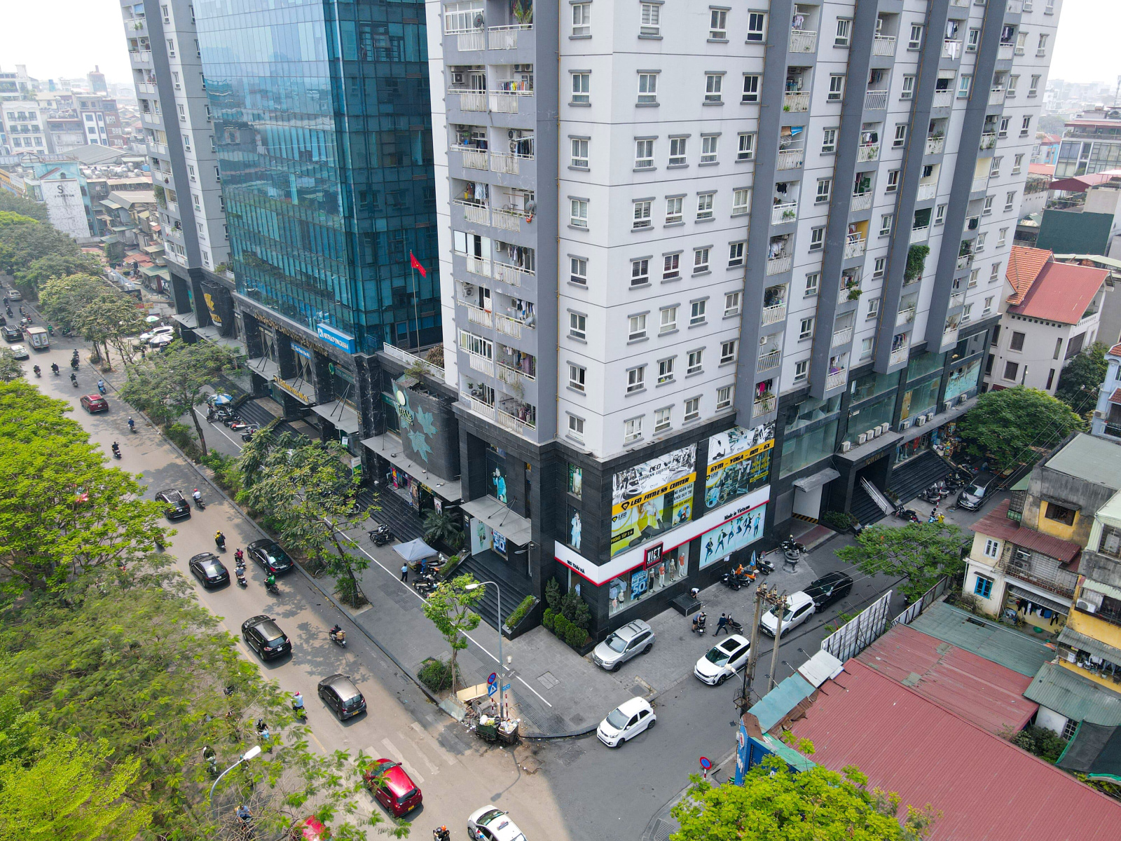 Hình ảnh thực tế trung tâm thương mại Sông Hồng Park View