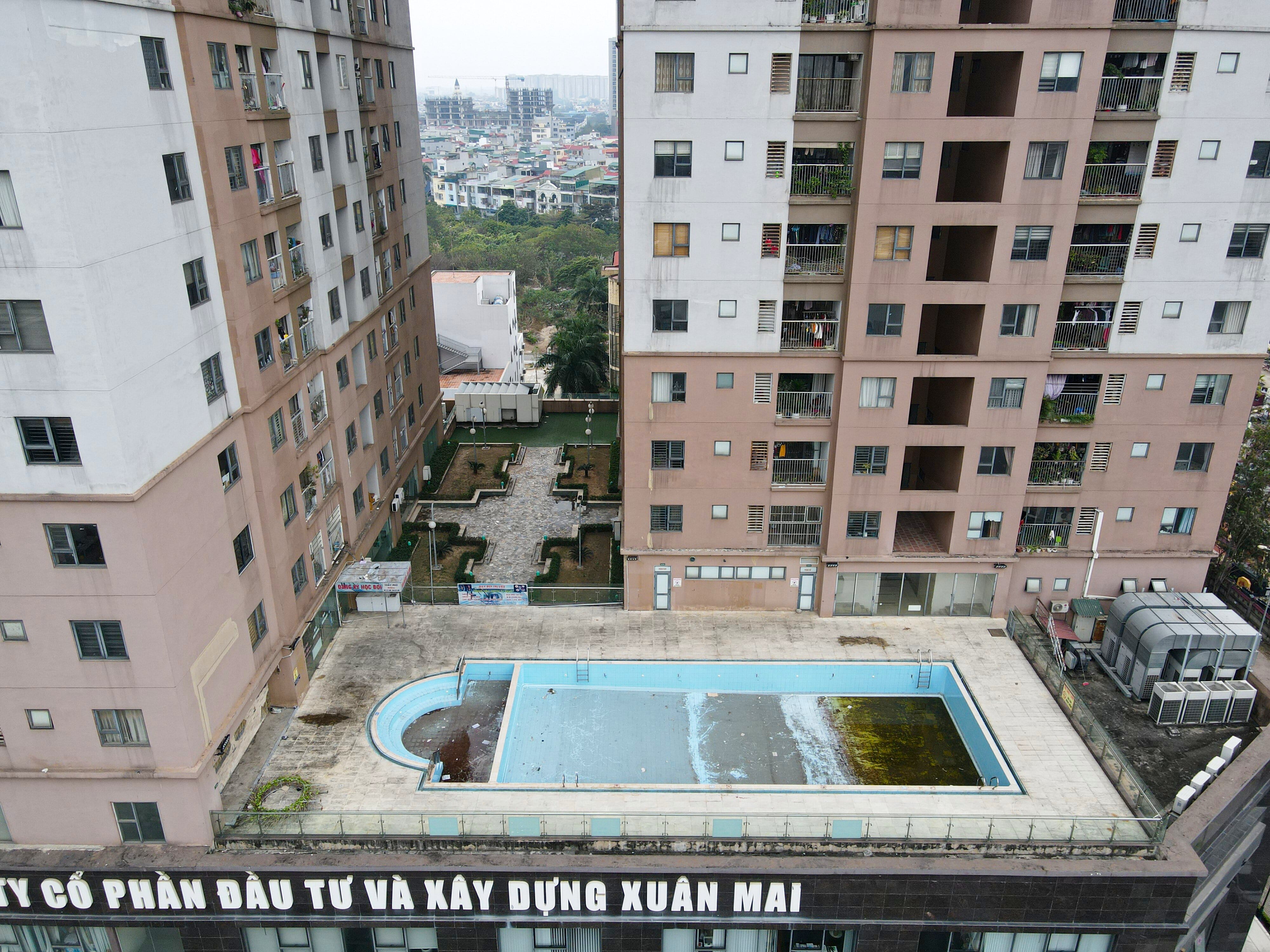 Hình ảnh thực tế bể bơi Xuân Mai Tower